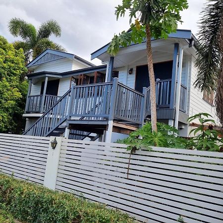 Homestay At Julie'S Cairns Exterior photo
