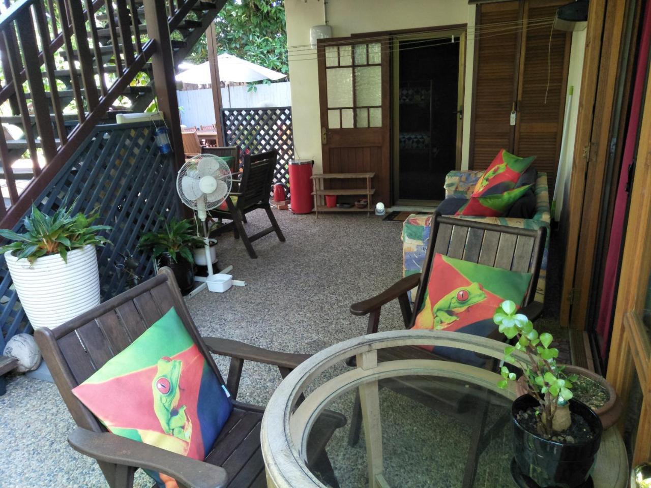 Homestay At Julie'S Cairns Exterior photo